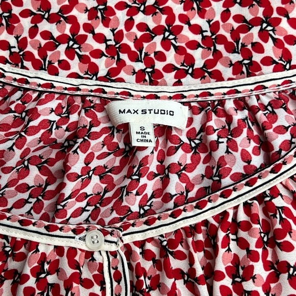 Max Studio Red and White Patterned Blouse - Picture 6 of 9